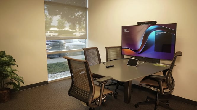 huddle room photo 1-1